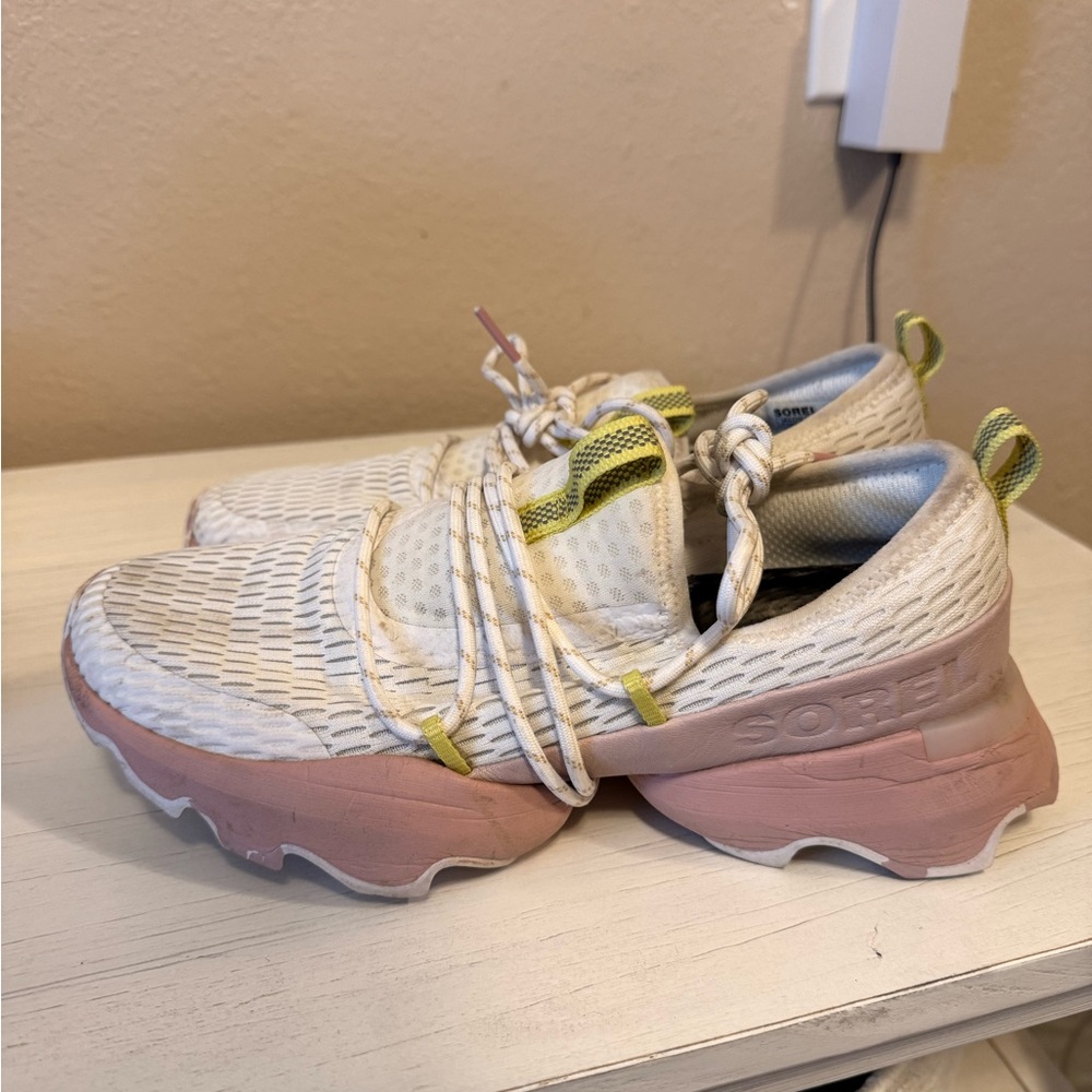 Sorel White and Pink Athletic Shoes
